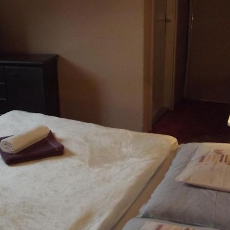 Alabastrom Panzio Es Etterem Bed & Breakfast Bogács Екстериор снимка