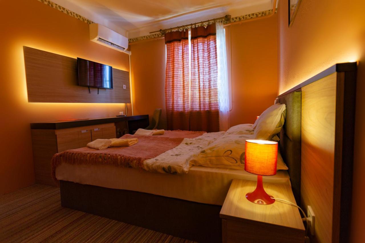 Alabastrom Panzio Es Etterem Bed & Breakfast Bogács Екстериор снимка