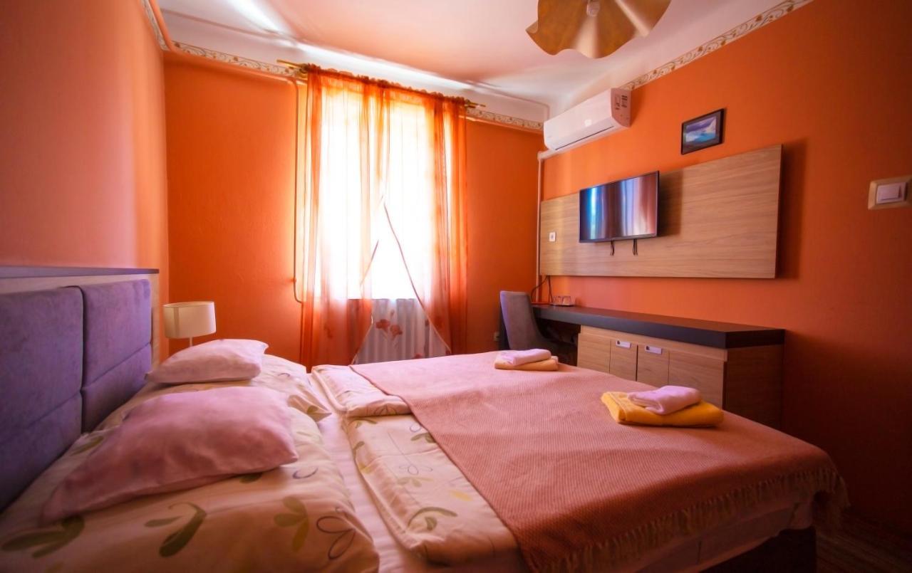 Alabastrom Panzio Es Etterem Bed & Breakfast Bogács Екстериор снимка