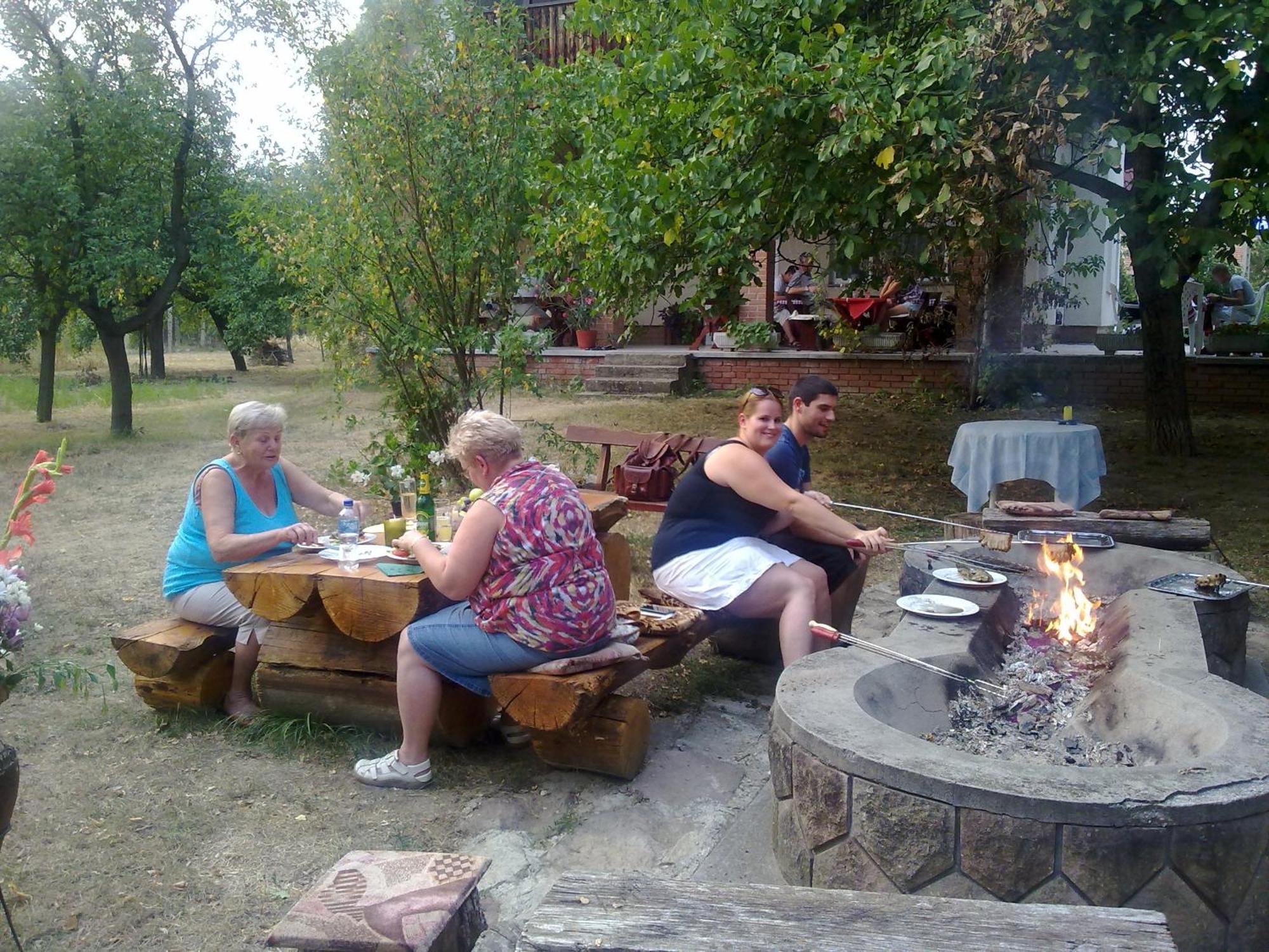 Alabastrom Panzio Es Etterem Bed & Breakfast Bogács Екстериор снимка