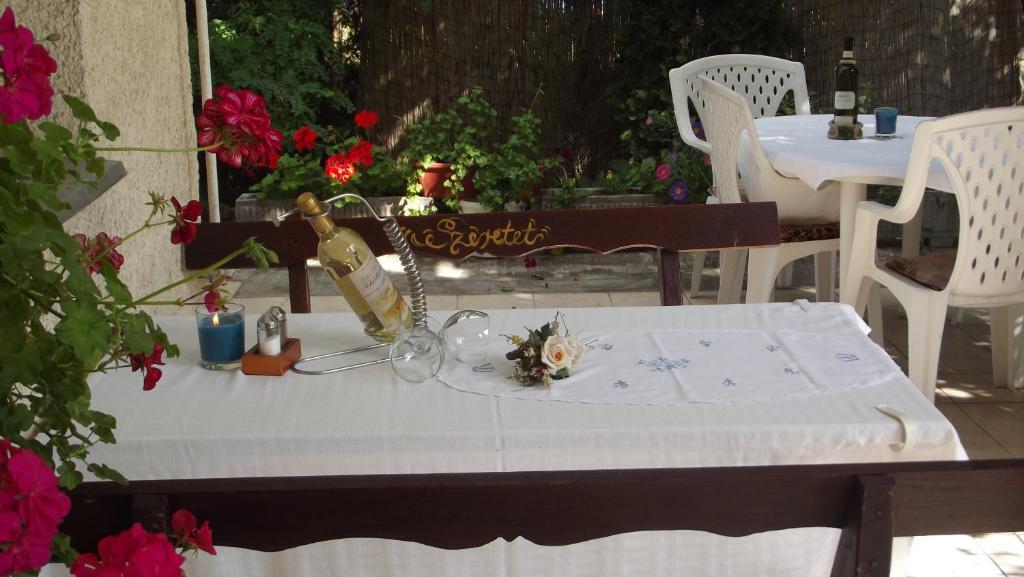 Alabastrom Panzio Es Etterem Bed & Breakfast Bogács Екстериор снимка