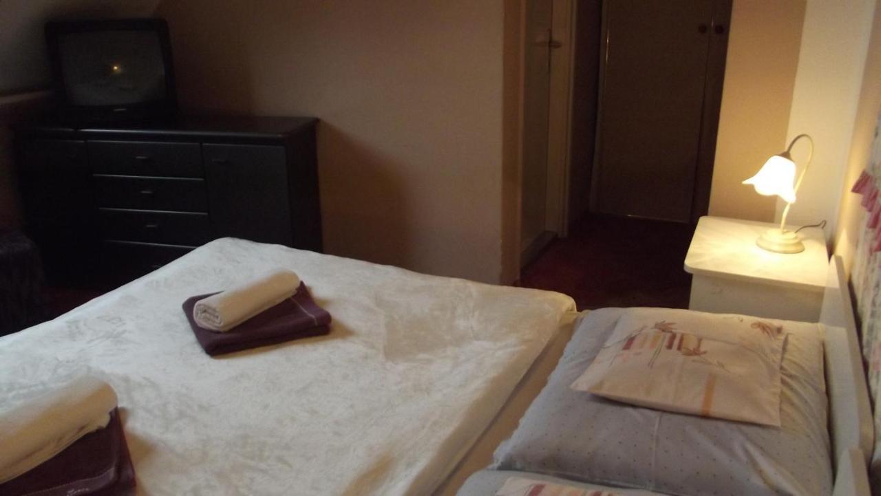 Alabastrom Panzio Es Etterem Bed & Breakfast Bogács Екстериор снимка
